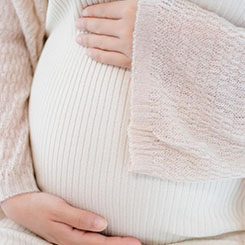 主持人: 女👩‍👩‍👧‍👦🕉士们先生们，蔡🥈崇信先生🈶上海添丁助孕